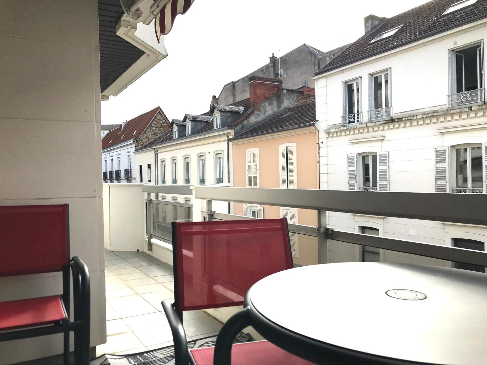 Le Sornin - Garage - Clim - Hypercentre - Terrasse Apartment Vichy Exterior photo